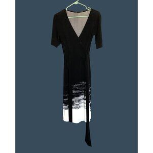 WOMENS SHORT SLEEVE V-NECK KNEE LENGHT BLACK WRAP STYLE- DRESS SIZE X-SMALL